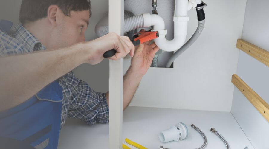 Local tankless water heater installation in Newton, MS